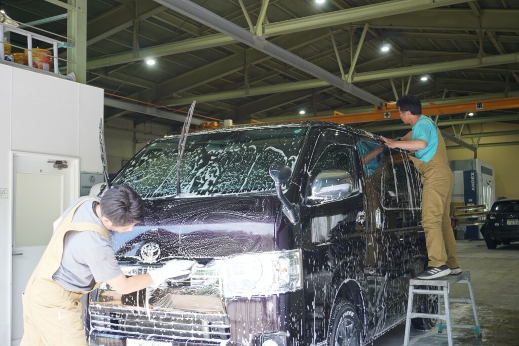 カラクル
洗車
エクセレンス
富山
ハイエース
細部洗車
コーティング