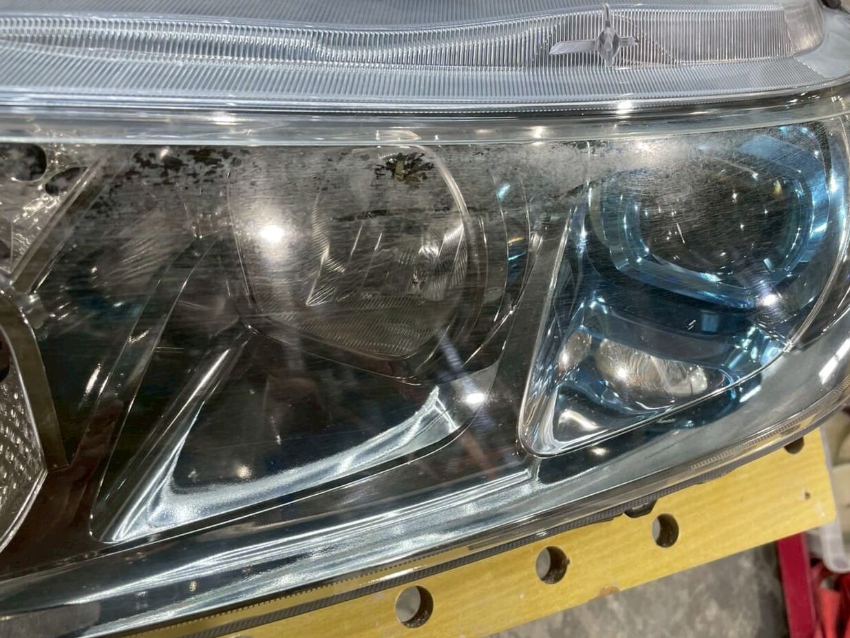 カラクル
富山
SUZUKI
エスクード
ビフォーアフター
ピカピカ
黄ばんだヘッドライト
車ライト
視界良好
市販のカー用品