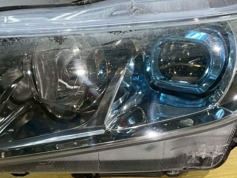 カラクル
富山
SUZUKI
エスクード
ビフォーアフター
ピカピカ
黄ばんだヘッドライト
車ライト
視界良好
市販のカー用品