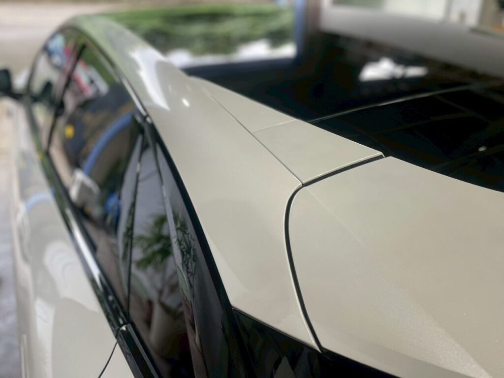 ガードグレイズ
富山
カラクル
コーティング
水を弾く
車のコーティング
車のメンテナンス
撥水

